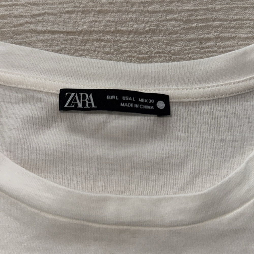 NWOT Zara White TShirt with bling Women's Top size L - Picture 3 of 6